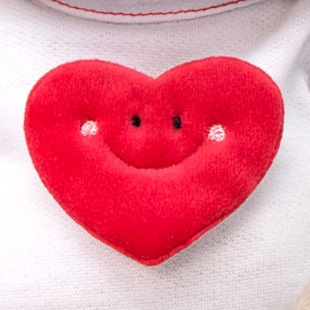 Мягкая игрушка Зайка Ми в футболке с сердцем - 1 334 руб. в alfabook